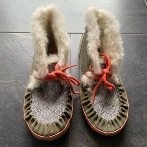 Women’s Sorel Outside Slippers